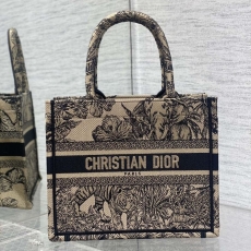 Christian Dior Shopping Bags